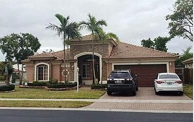 1st image of 3590 NE 11th Dr