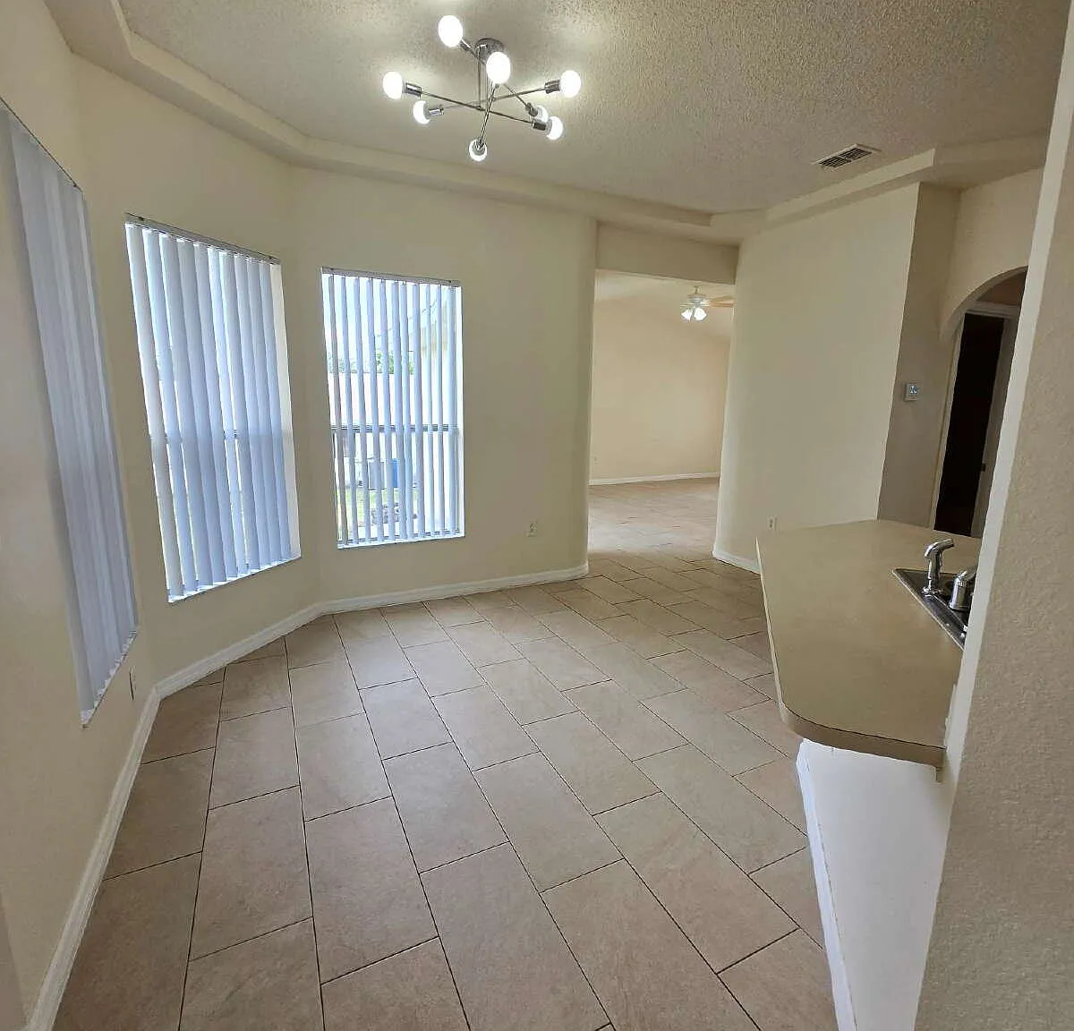 3 bed, 2.0 bath, $2,000 — Photo 2