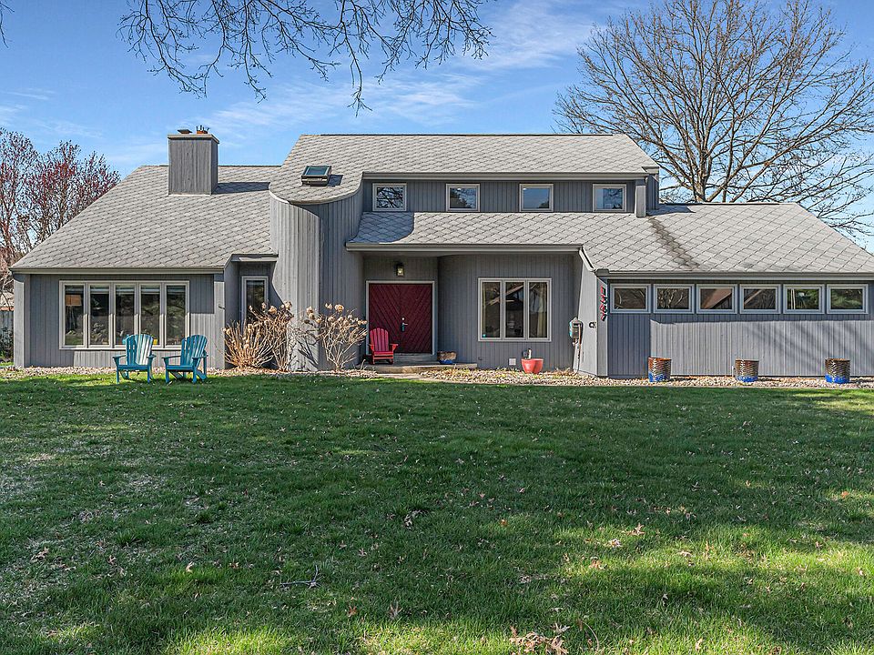 1st image of 1367 Silverbrook Ln