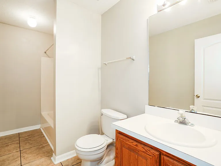313 Johns Glen Dr — Photo 15