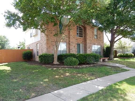3rd image of 1512 Niagara Blvd