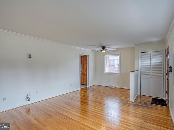 5th image of 119 Rock Ave