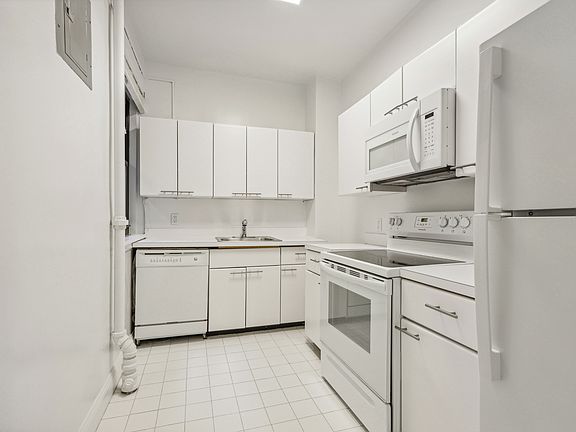 5th image of 1160 5th Ave #212