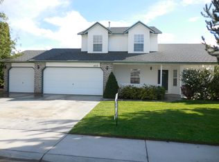 403 S Valley Dr, Nampa, ID 83686
