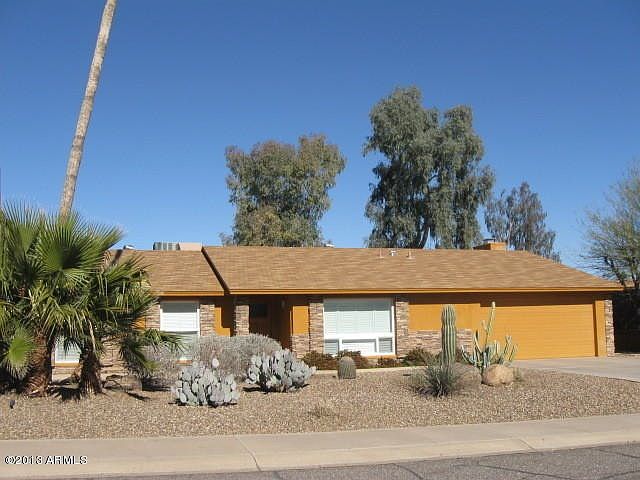 1st image of 2416 E North Ln