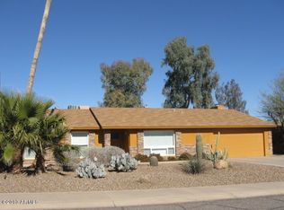 2416 E North Ln, Phoenix, AZ 85028