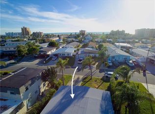 11305 2nd St E, Treasure Island, FL 33706