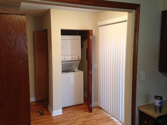2nd image of 830 Landon Ave