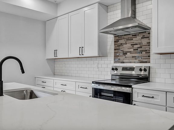 5th image of 1831 Brevier Ave APT 2