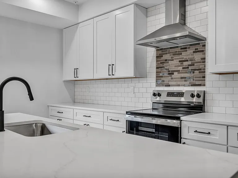 1831 Brevier Ave #2 — Photo 5