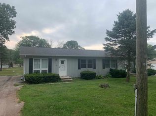 529 E Lamplighter Ln, Monticello, IN 47960