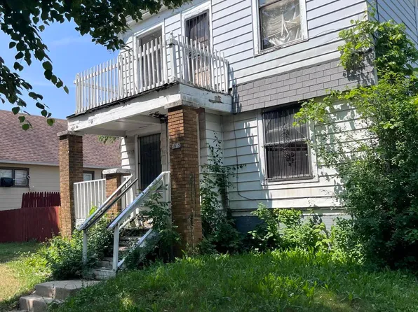 2913 N 21st St, Milwaukee, WI 53206