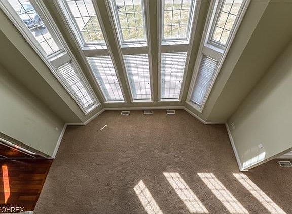 5th image of 12085 Summerwood Dr