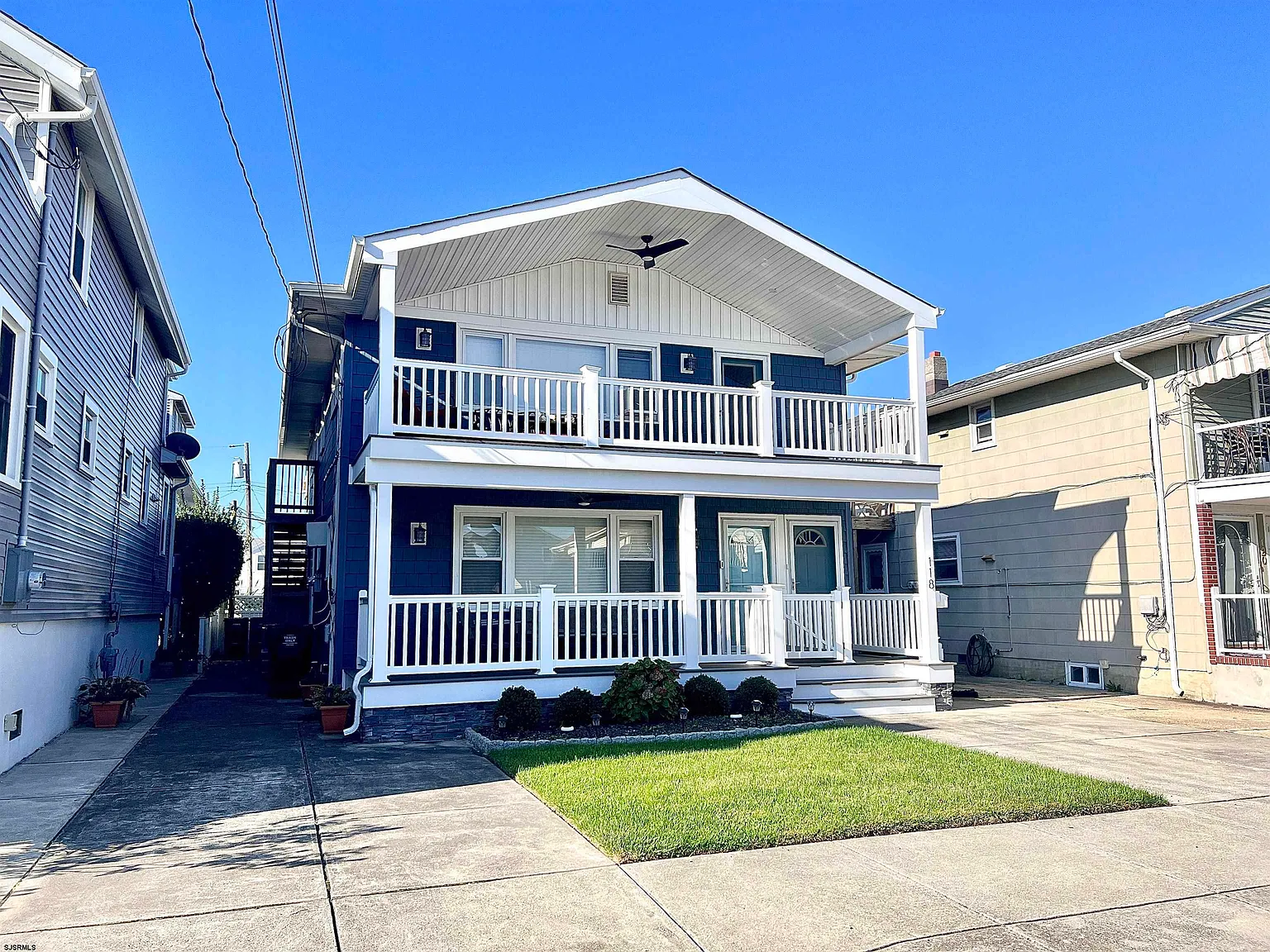 2 bed, 1.5 bath, $1,650 — Photo 3