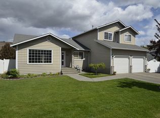 1605 W Orchard Ave, Selah, WA 98942