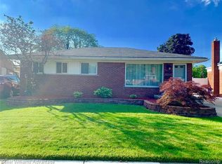 7725 Lear Ct, Westland, MI 48185