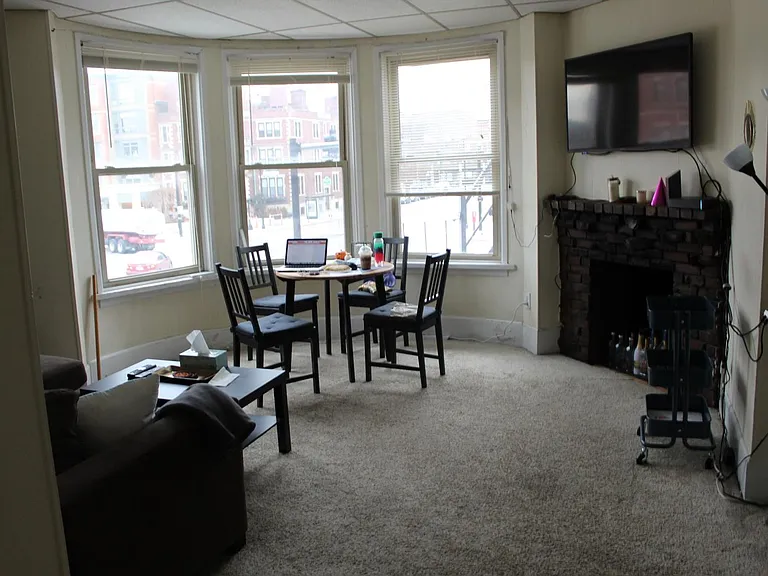 923 Beacon St #3 — Photo 3