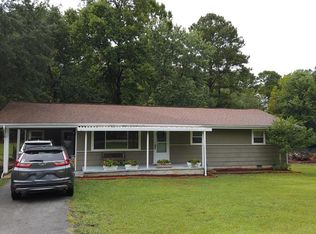 1041 Graysville Rd, Ringgold, GA 30736