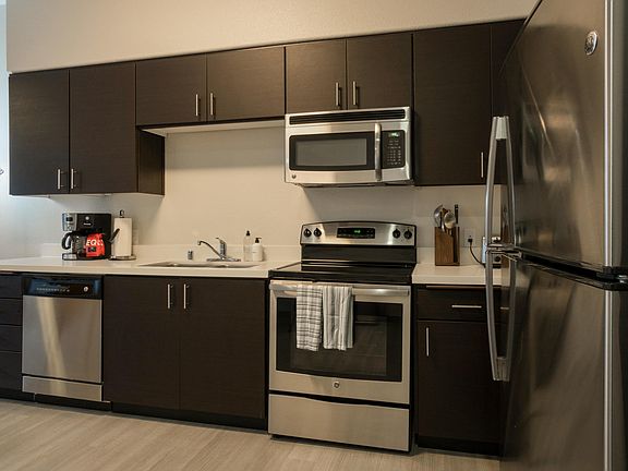 5th image of 1101 N Fair Oaks Ave #206