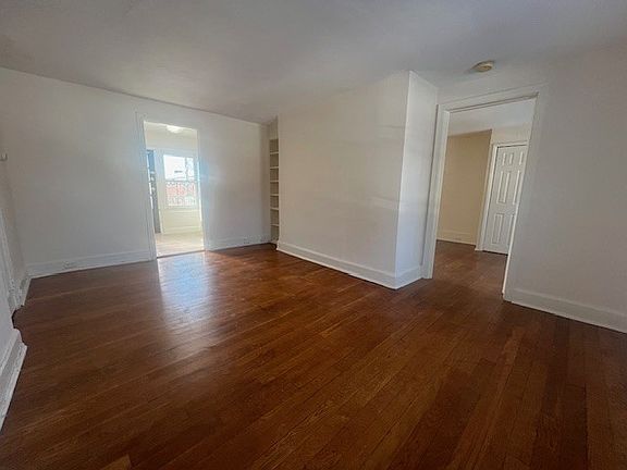4th image of 502 Manor House Ln #C4