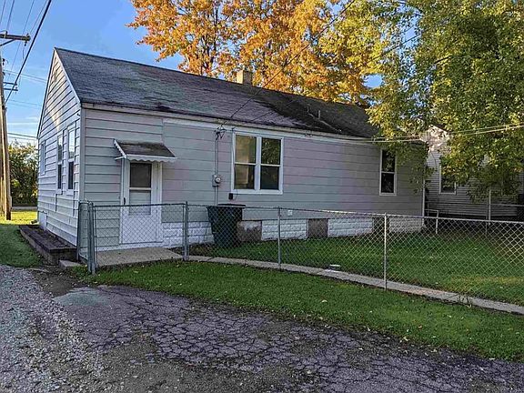 5th image of 606 W Centennial Ave #606