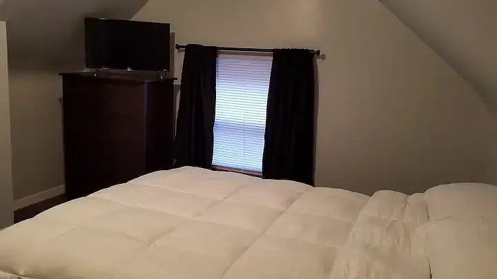 2nd Floor Bedroom #1