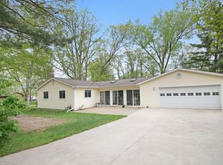 8750 Beechwood Dr, Gregory, MI 48137