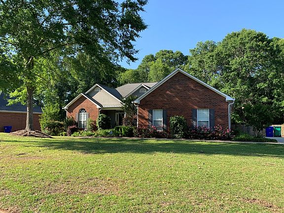 2nd image of 616 Lawson Dr