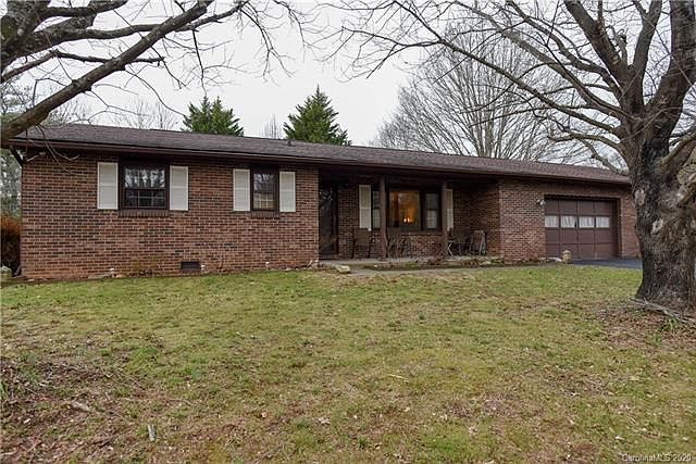 1st image of 20 Keeneland Dr