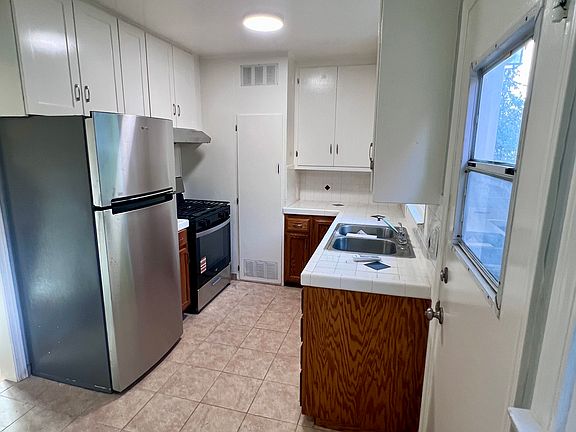 5th image of 5454 Colfax Ave #2