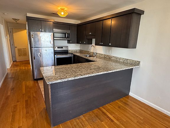 2nd image of 174 Cottage St #401