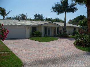 1418 S Atlantic Dr, Lantana, FL 33462