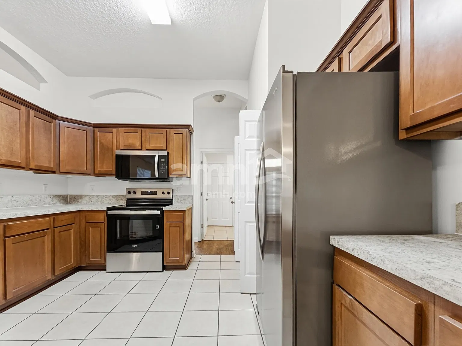 5 bed, 3.0 bath, 2602 sqft, $3,140 — Photo 4