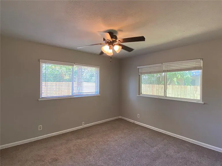 7000 Bryn Mawr Cv — Photo 10
