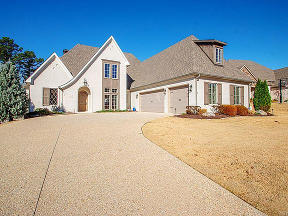 2nd image of 54 Falstone Dr