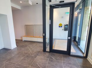 6 Chartwell Rd #307, Oakville, ON L6J 3Z4