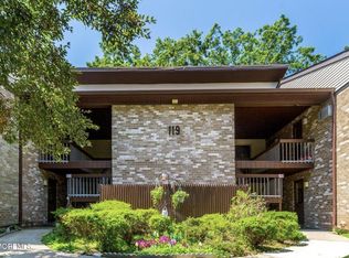 119 Amberly Dr Unit H, Manalapan, NJ 07726