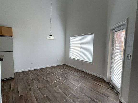 3rd image of 4915 E Russell Rd #1-151