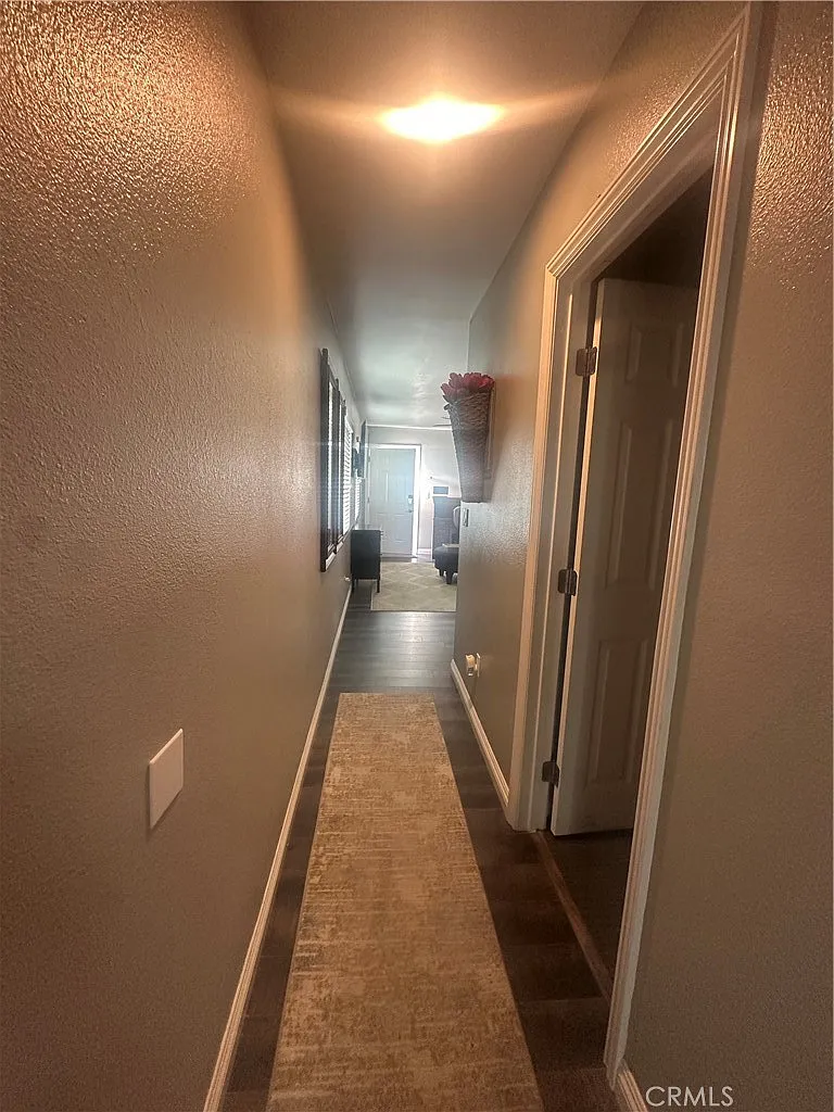 1 bed, 701 sqft, $2,200 — Photo 1