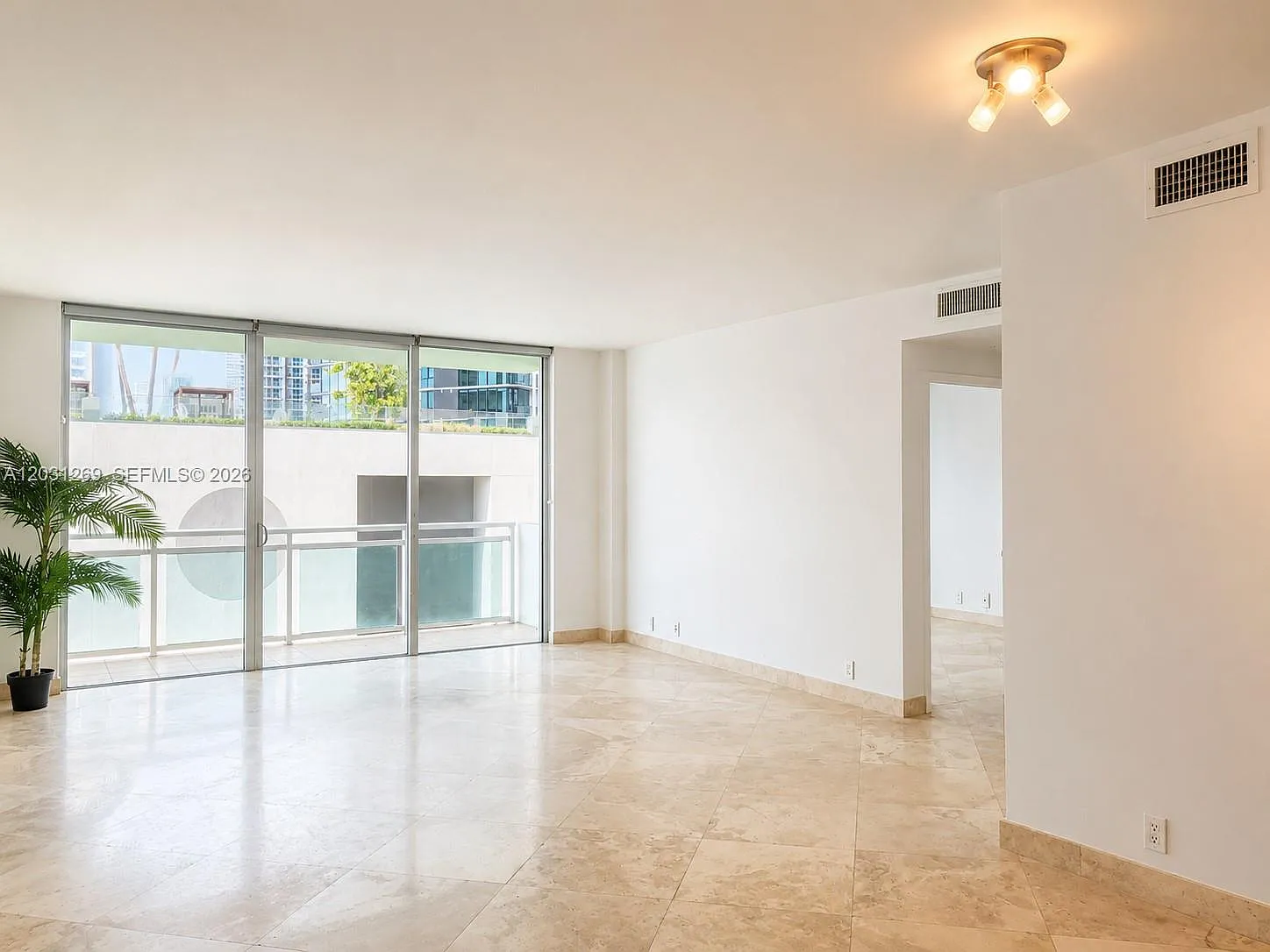Bay Park Towers Condo — Photo 2