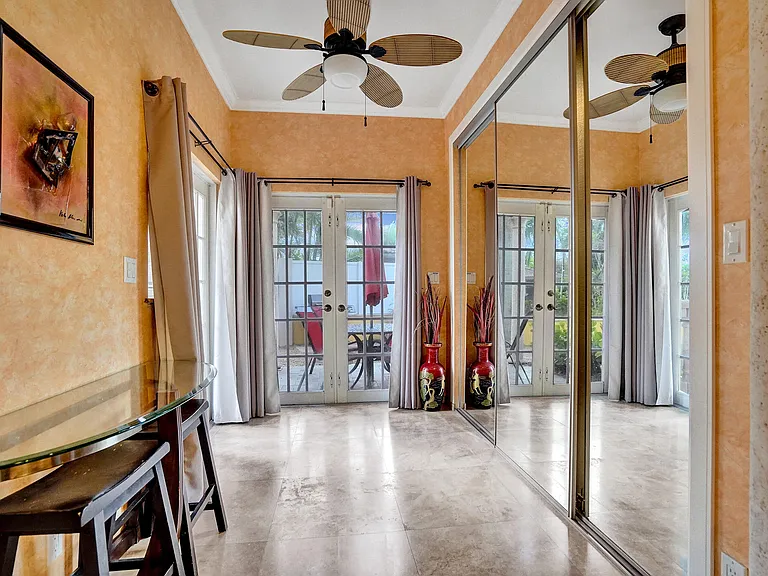 600 Circle Dr — Photo 32