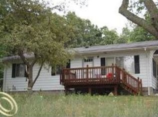 2171 Hunter Rd, Brighton, MI 48114