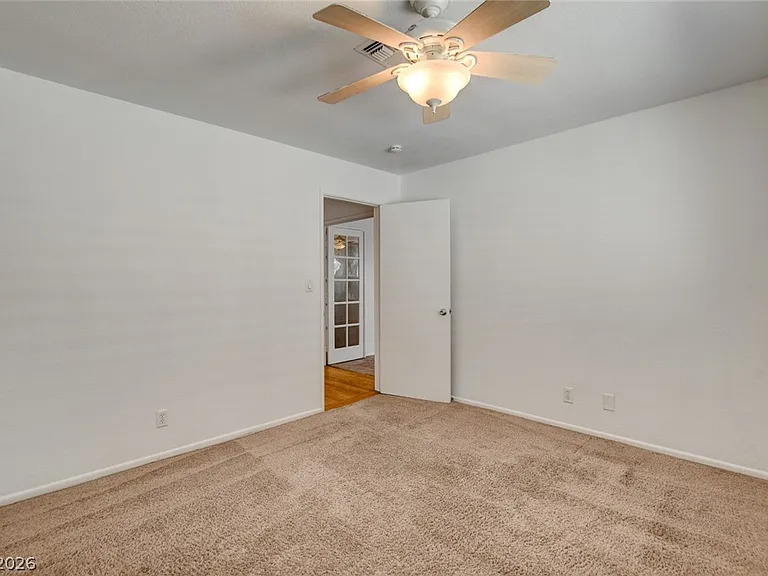 804 Glen Abbey Cir — Photo 35