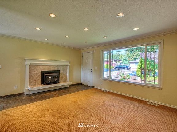 Another view of the living area that shows the big Picture Window in front.