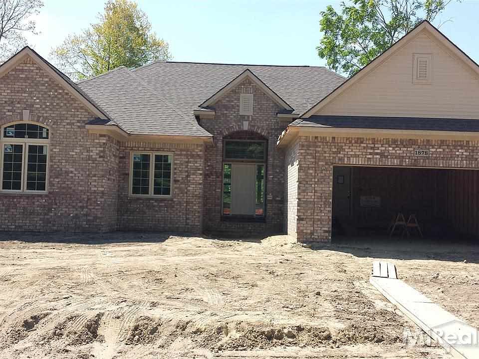 1st image of 1878 Oak Forest Dr E