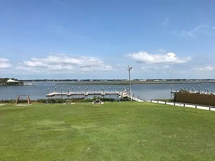Tenant has access to all common amenities including the dock, picnic tables, swings, & more.