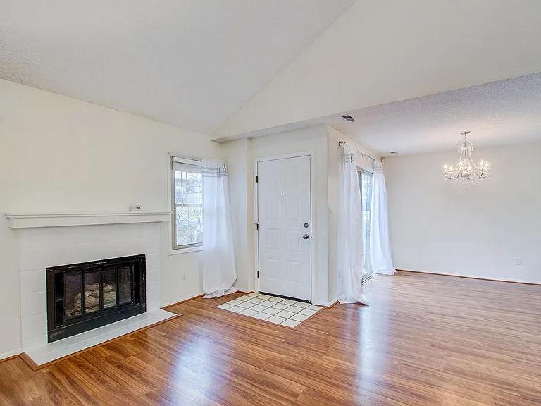 6139 Little Pine Cir — Photo 4