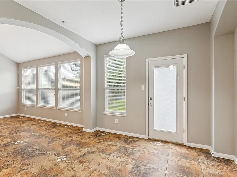 3122 Schumann Oaks Dr — Photo 10