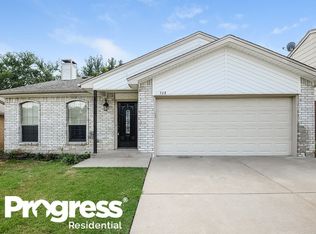 728 Nightingale Cir, Mansfield, TX 76063