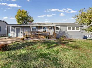 1612 Main St, Osawatomie, KS 66064